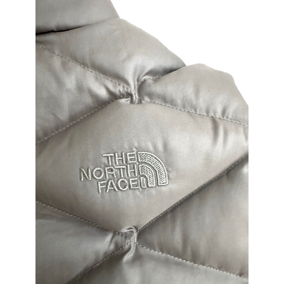 The North Face Down Vest 550-Fill Women M Full Zip Pockets Silver Gray Quilted - Picture 5 of 11